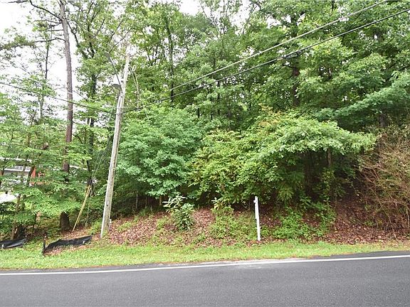 4th image of 125 Lakeshore Dr Lot 82