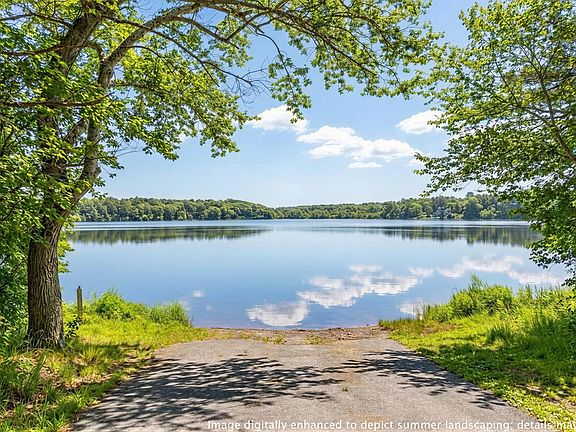 5th image of 1456 Santuit-Newtown Road