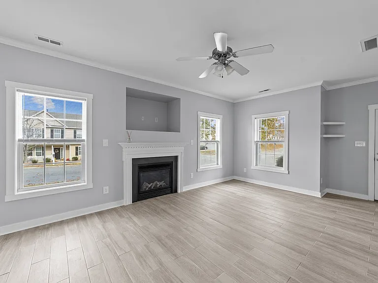 4221 Bay Rum Ln — Photo 3