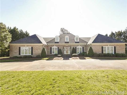 1st image of 3781 Saint Regis Dr
