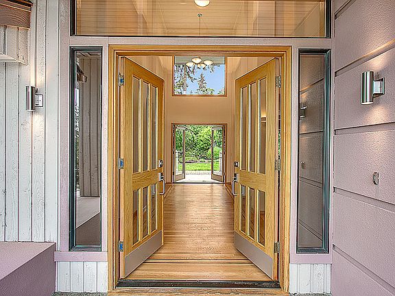 4th image of 14206 209th Ave NE