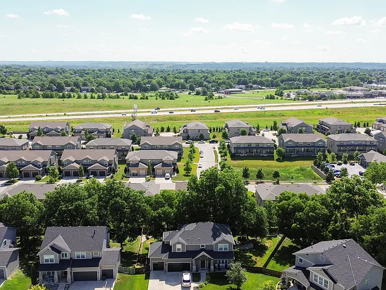Prairie Pines Townhomes — Photo 58