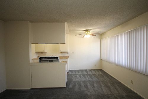 4th image of 530 N Wilson Ave APT 13