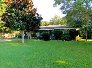 106 Darby St, Gulfport, MS 39503