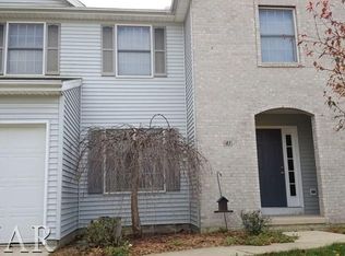 41 Breckenwood Ct, Bloomington, IL 61704