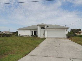 808 Rocaille Ave, Fort Myers, FL 33913