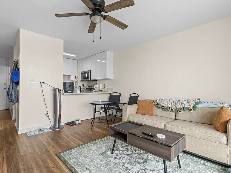 950 Lehua Ave #606 — Photo 4