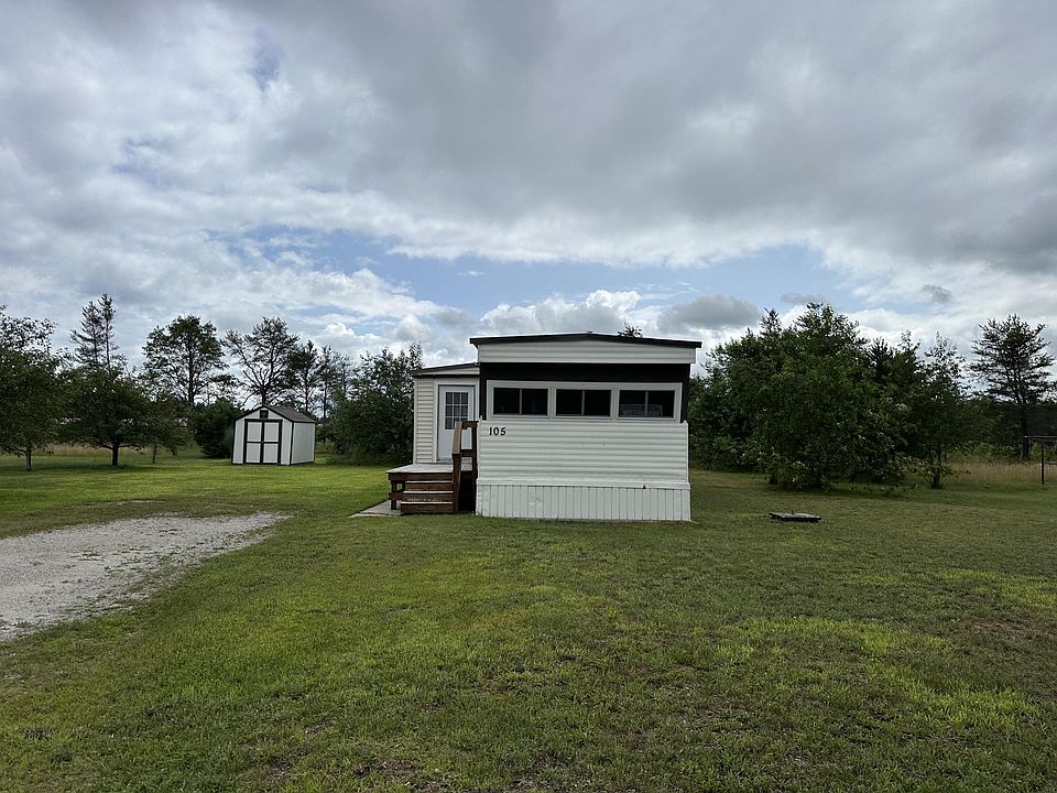 1st image of 105 Crestwood Dr
