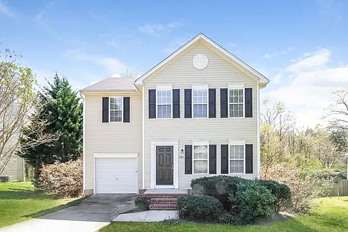 300 Creekview Dr Photo 1