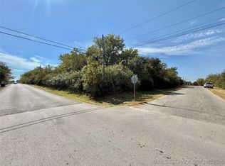 1406 S Filmore Ave, Wagoner, OK 74467