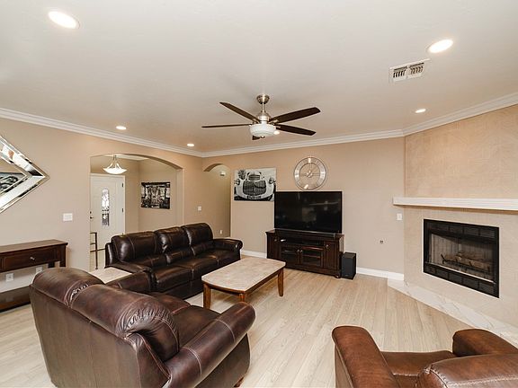 5th image of 3964 E McVicar Avenue