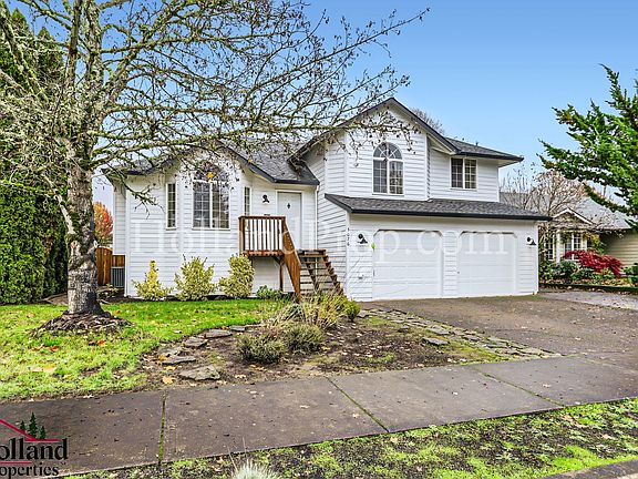 3rd image of 3076 NE Kaster Dr
