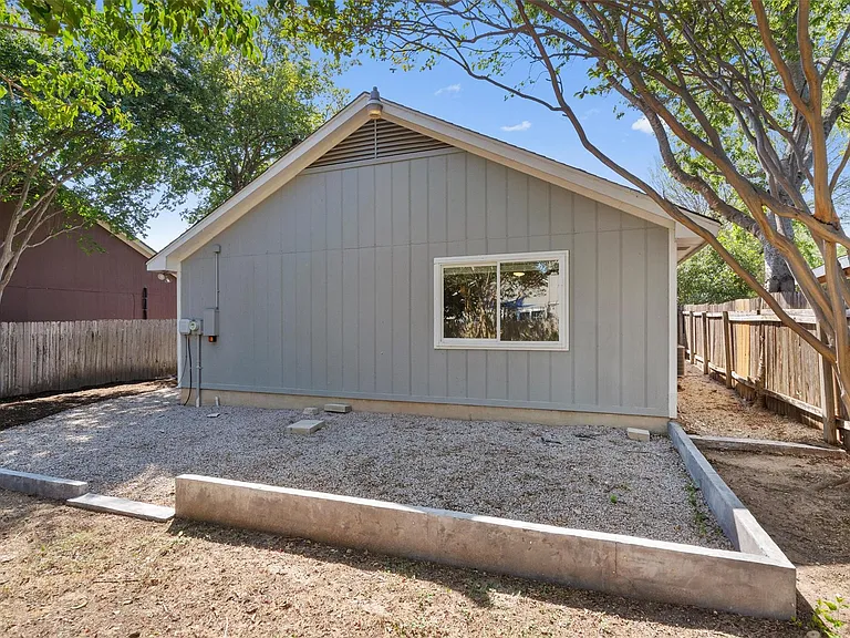 12321 Emery Oaks Rd — Photo 25