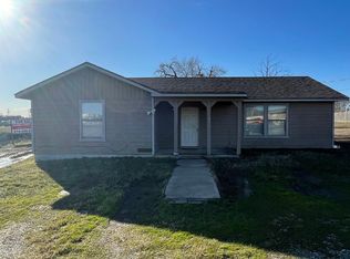 100 N 4th St, Princeton, TX 75407