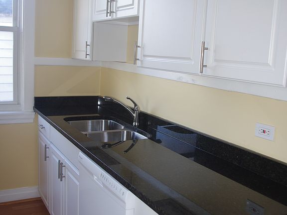 3rd image of 4503 N Kildare Ave #2
