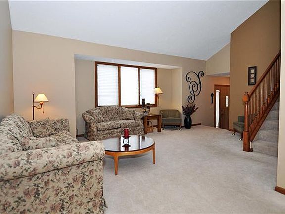 3rd image of 3101 Dickens St