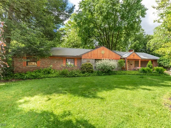 506 Dickemery Dr, Akron, OH 44303