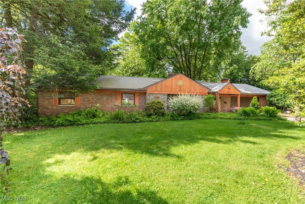Real estate listing image
