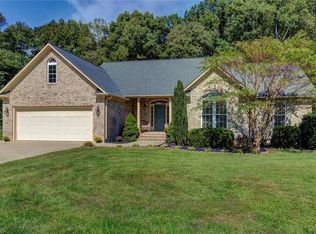 1002 Benton Ct, Reidsville, NC 27320