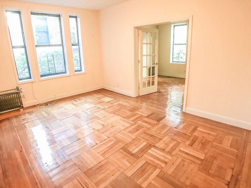 1st image of 4 S Pinehurst Ave APT 4C