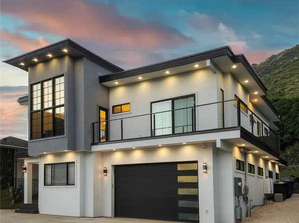 637 Hind Iuka Dr, Honolulu, HI 96821