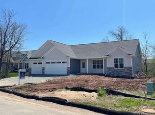 W6555 Ethan Dr, Appleton, WI 54915