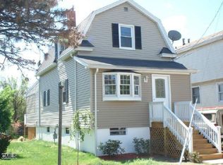 90 Frash St, Stratford, CT 06615