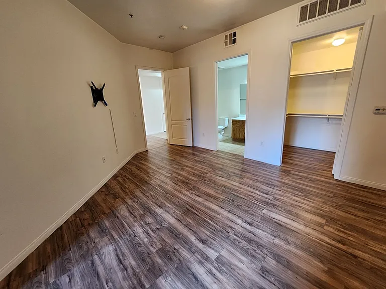 44 E Serene Ave #119 — Photo 35