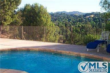 3rd image of 5151 Calatrana Dr