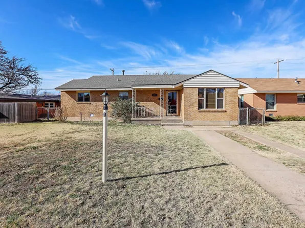 1703 Takewell St, Borger, TX 79007