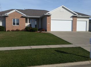 6213 Fillmore Ct SW, Cedar Rapids, IA 52404