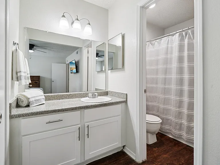 B1 Vanity and Bath