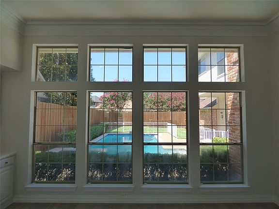 5th image of 4520 Creekmeadow Dr
