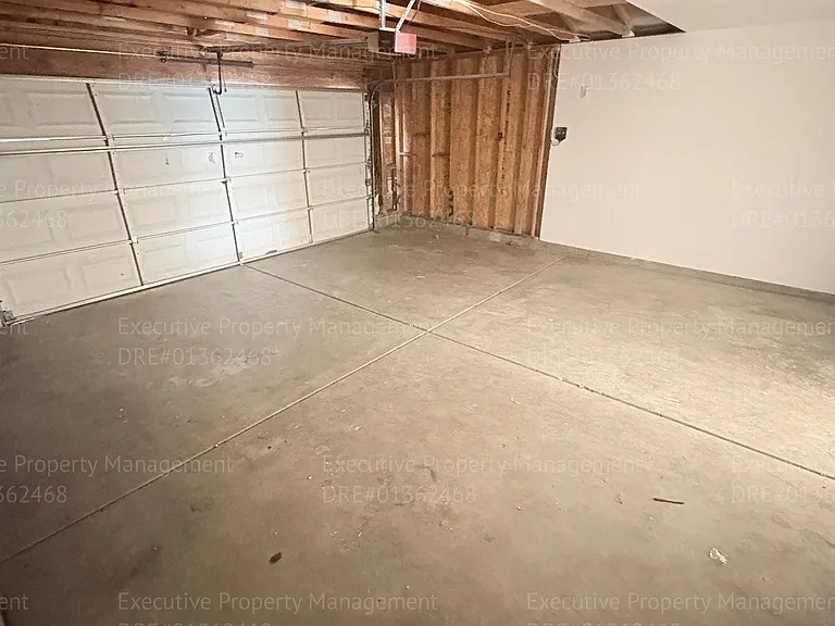 7400 Cross Glade St — Photo 20