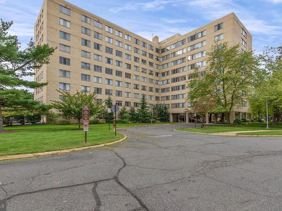 1st image of 6621 Wakefield Dr APT 401