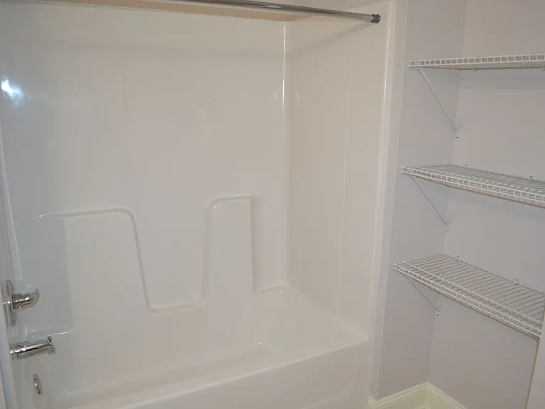156 Lambert Dr — Photo 23