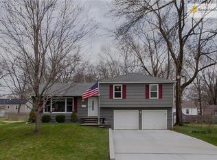 5517 Roeland Dr, Roeland Park, KS 66205