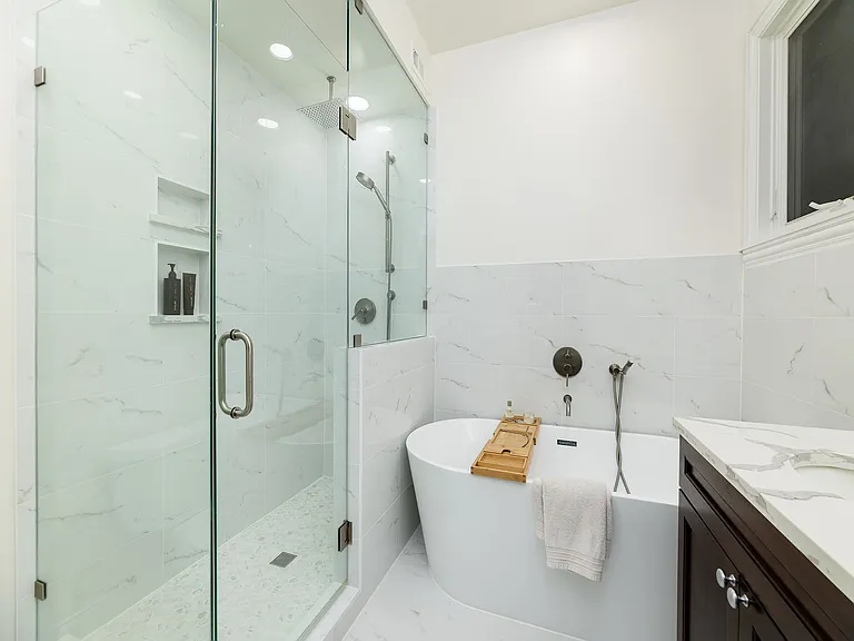 919 W Altgeld St #2 — Photo 16