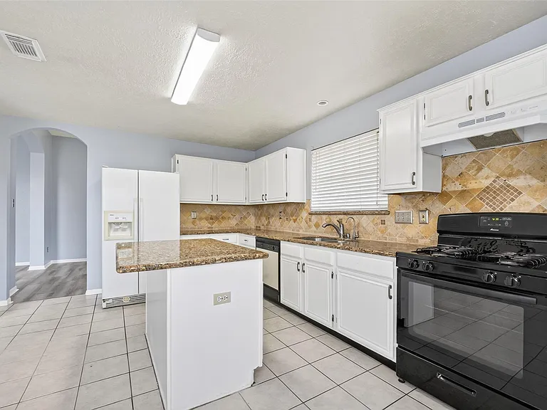 11563 Withers Way Cir — Photo 17