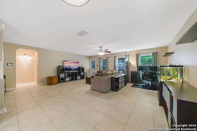 232 N Willow Way — Photo 10