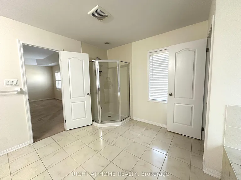 116 Hurst Dr — Photo 25