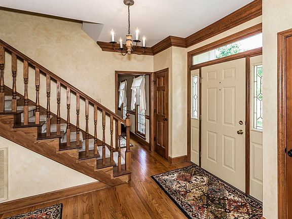 5th image of 705 Colina Cir