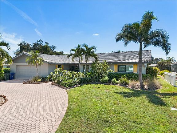4th image of 3377 SPRING MILL CIRCLE