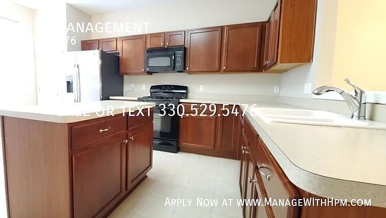 277 Woodhaven Dr #1 — Photo 9