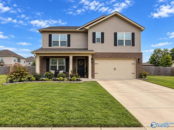 3002 Fountainview Cir, Hartselle, AL 35640