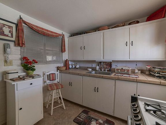 5th image of 9161 E Kenyon Dr