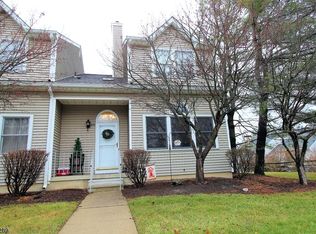 530 Faulkner Dr, Hackettstown, NJ 07840