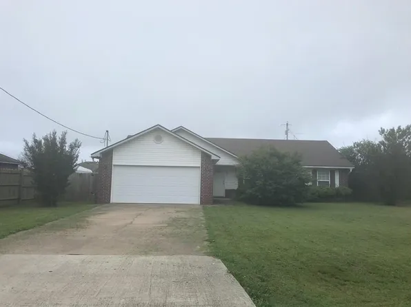 701 6th Ave SW, Gravette, AR 72736