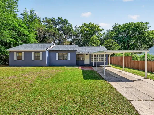 706 Mission Dr, Wildwood, FL 34785