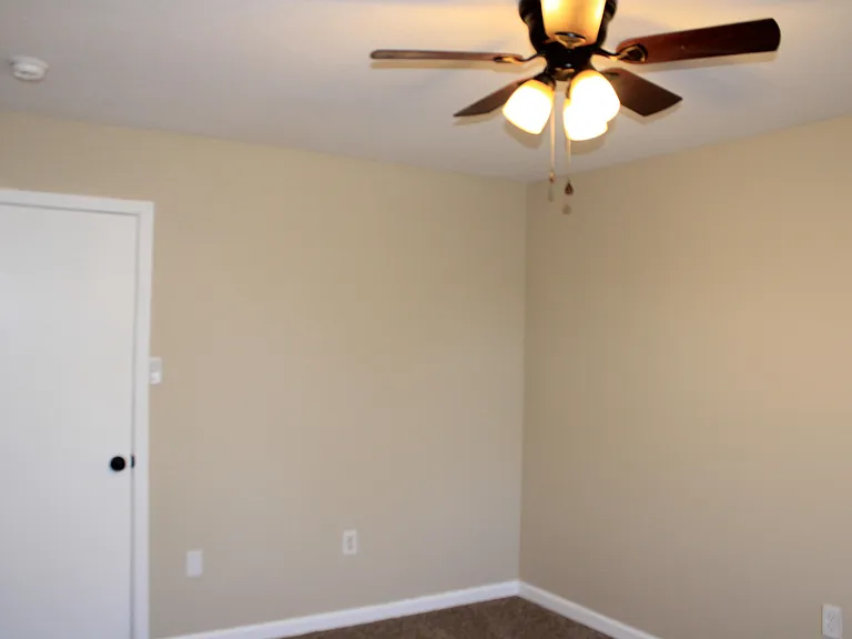 4104 Spencer St — Photo 28
